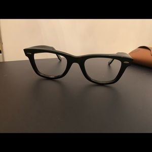 Ray Ban classic eyewear glasses authentic